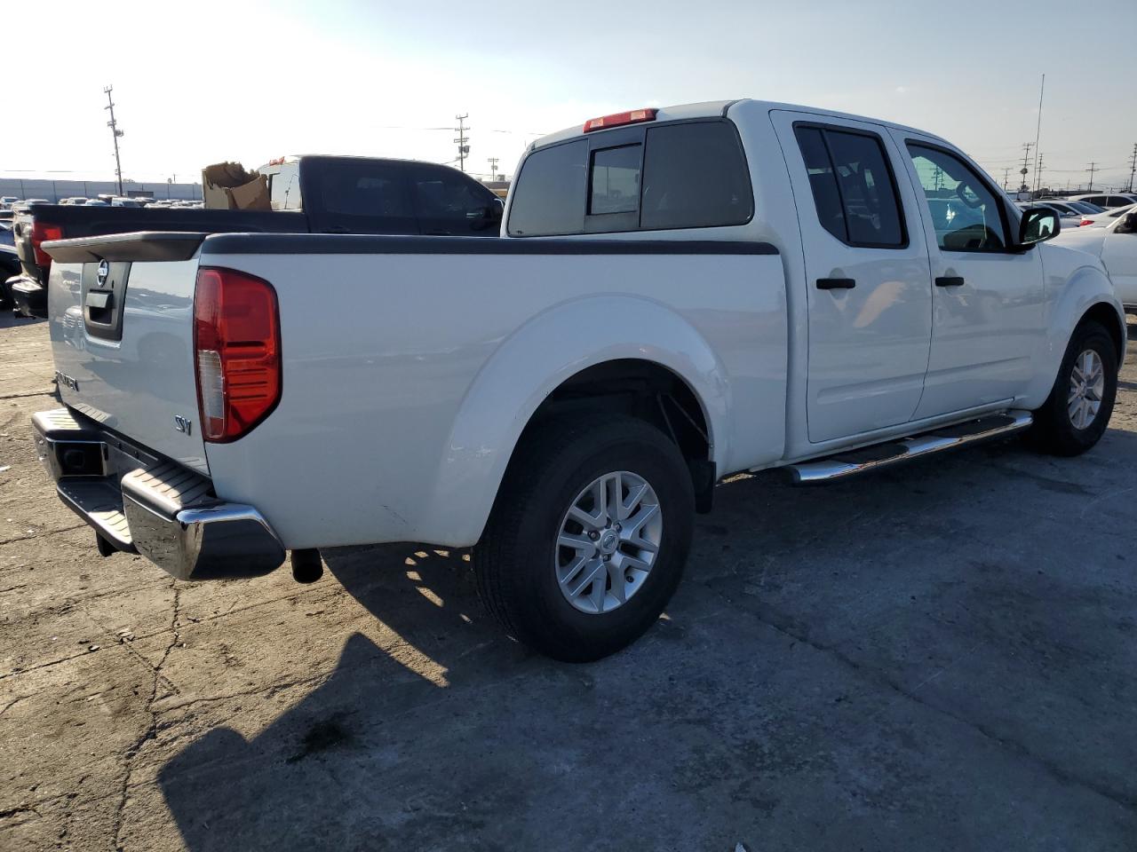 2016 Nissan Navara (Frontier) - Image 3