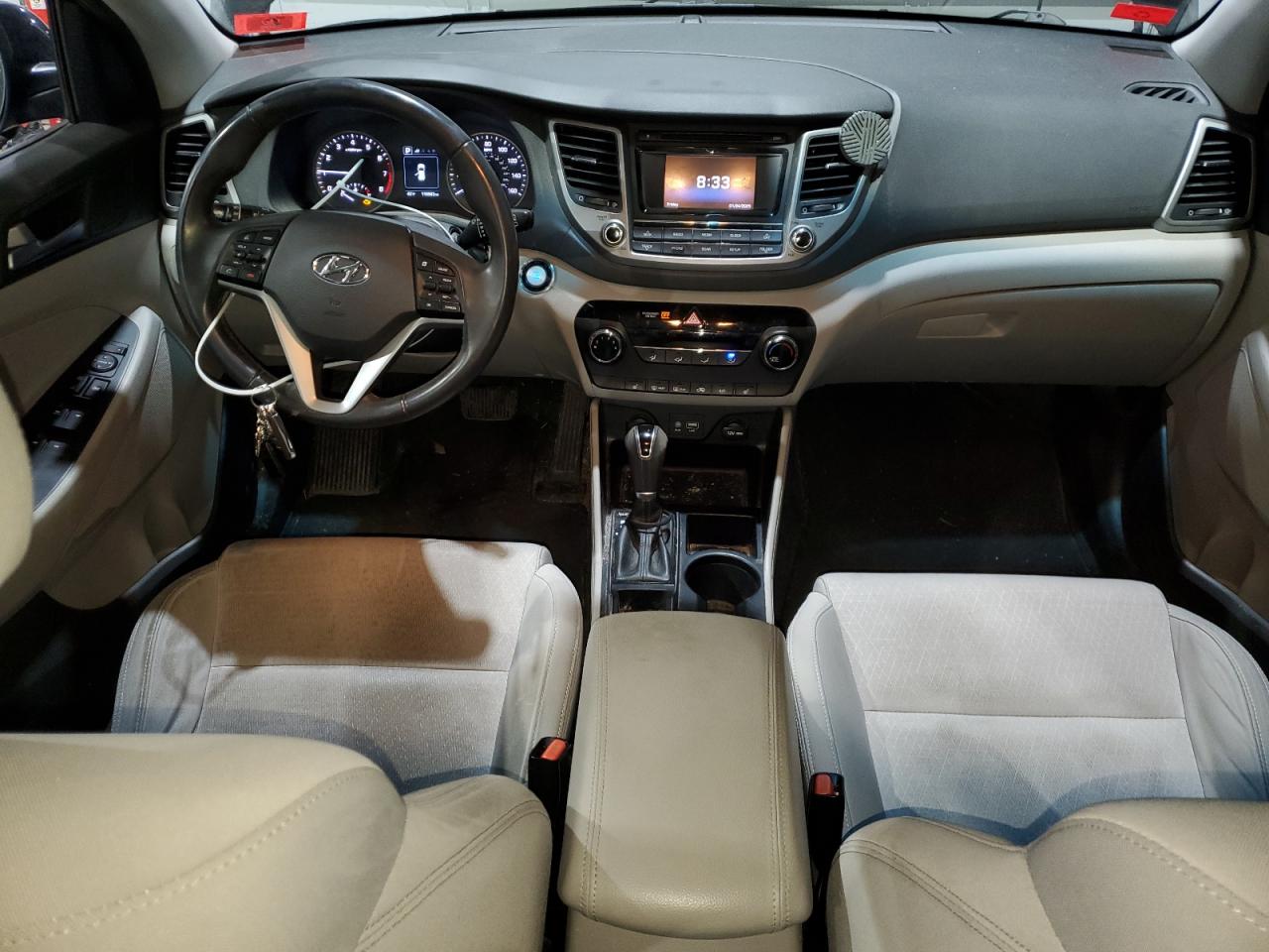 2017 Hyundai Tucson - Image 8