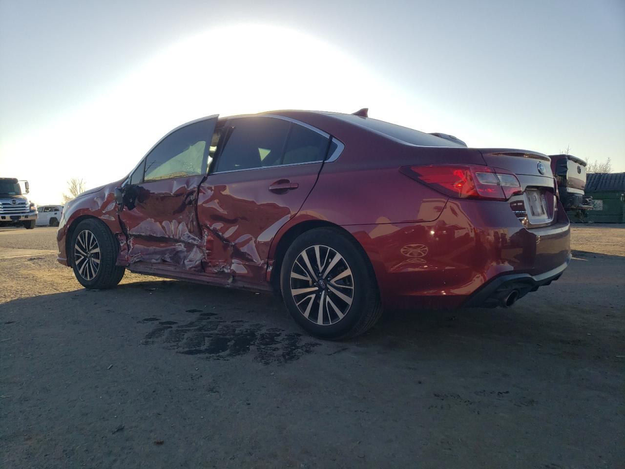 2018 Subaru Legacy - Image 2