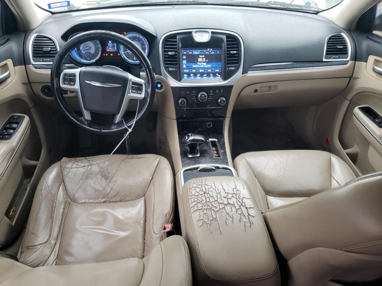 2013 Chrysler 300 - Image 8