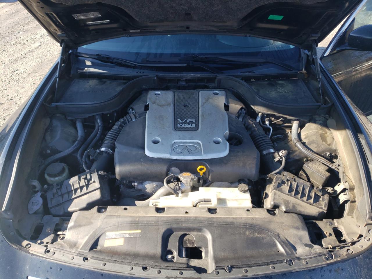 2012 Infiniti G - Image 12