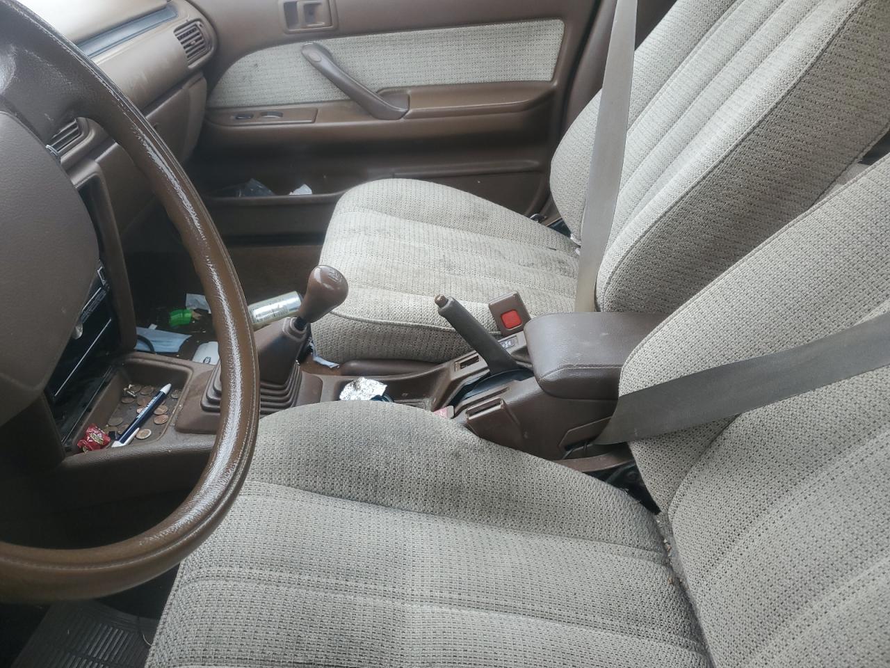 1989 Toyota Camry - Image 7