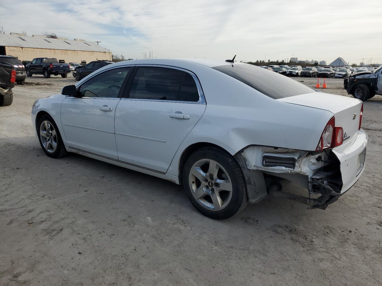 2010 Chevrolet Malibu - Image 2