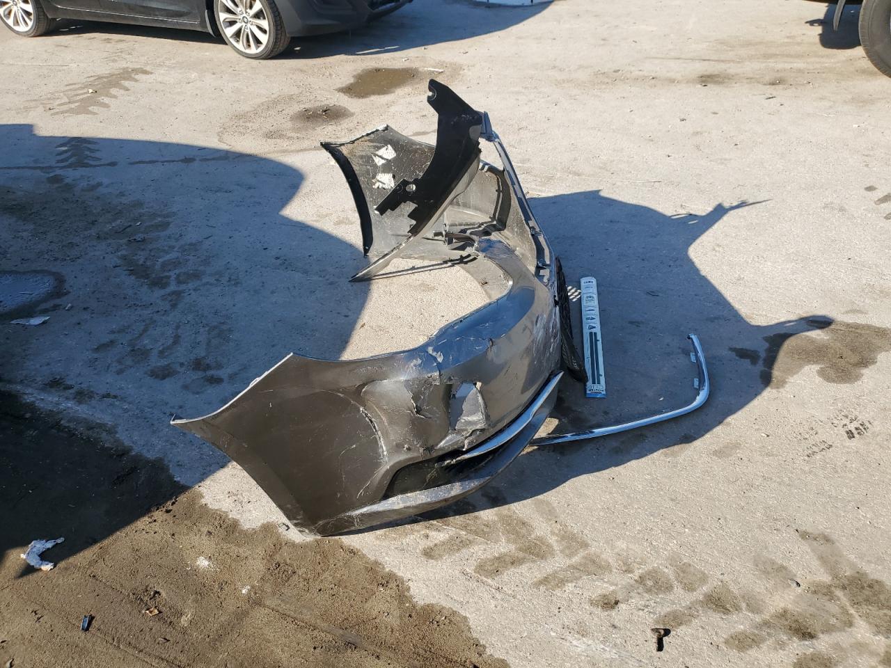 2013 Chrysler 200 - Image 12