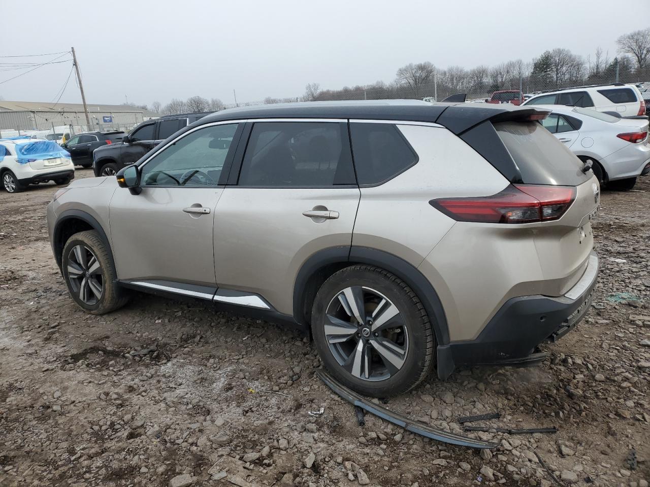 2021 Nissan Rogue - Image 2