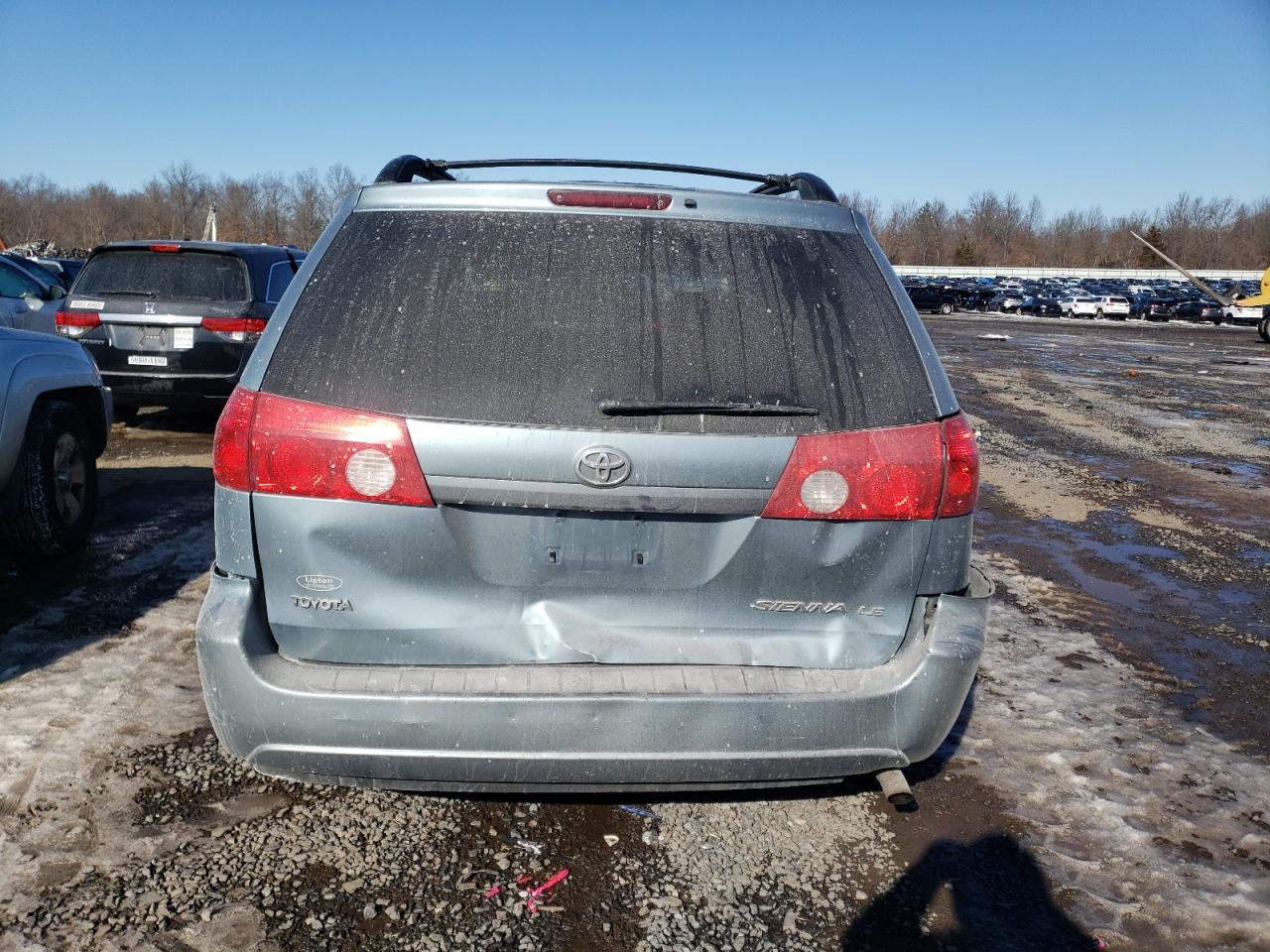 2008 Toyota Sienna Ce VIN: 5TDZK23C18S151036 Lot: 42785885