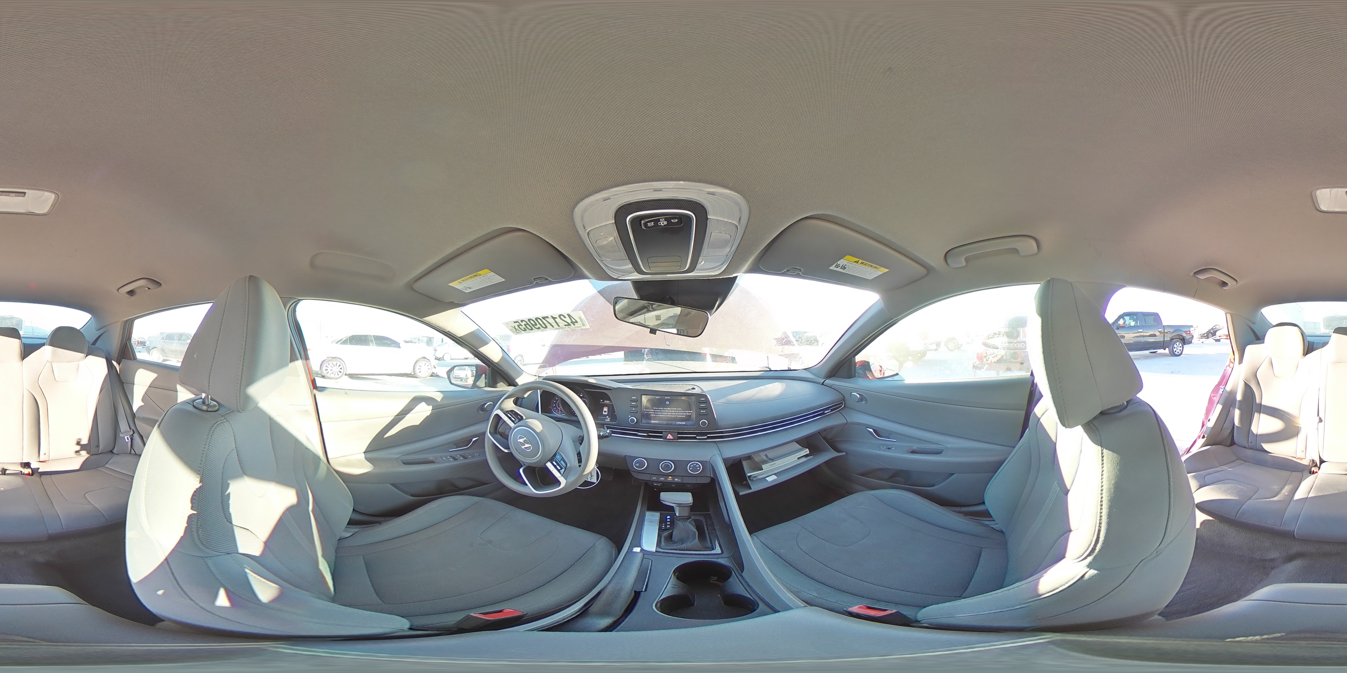 2021 Hyundai Elantra - Image 15