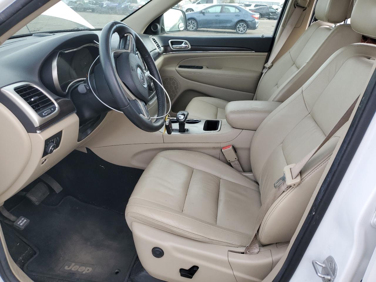 2014 Jeep Grand Cherokee - Image 7