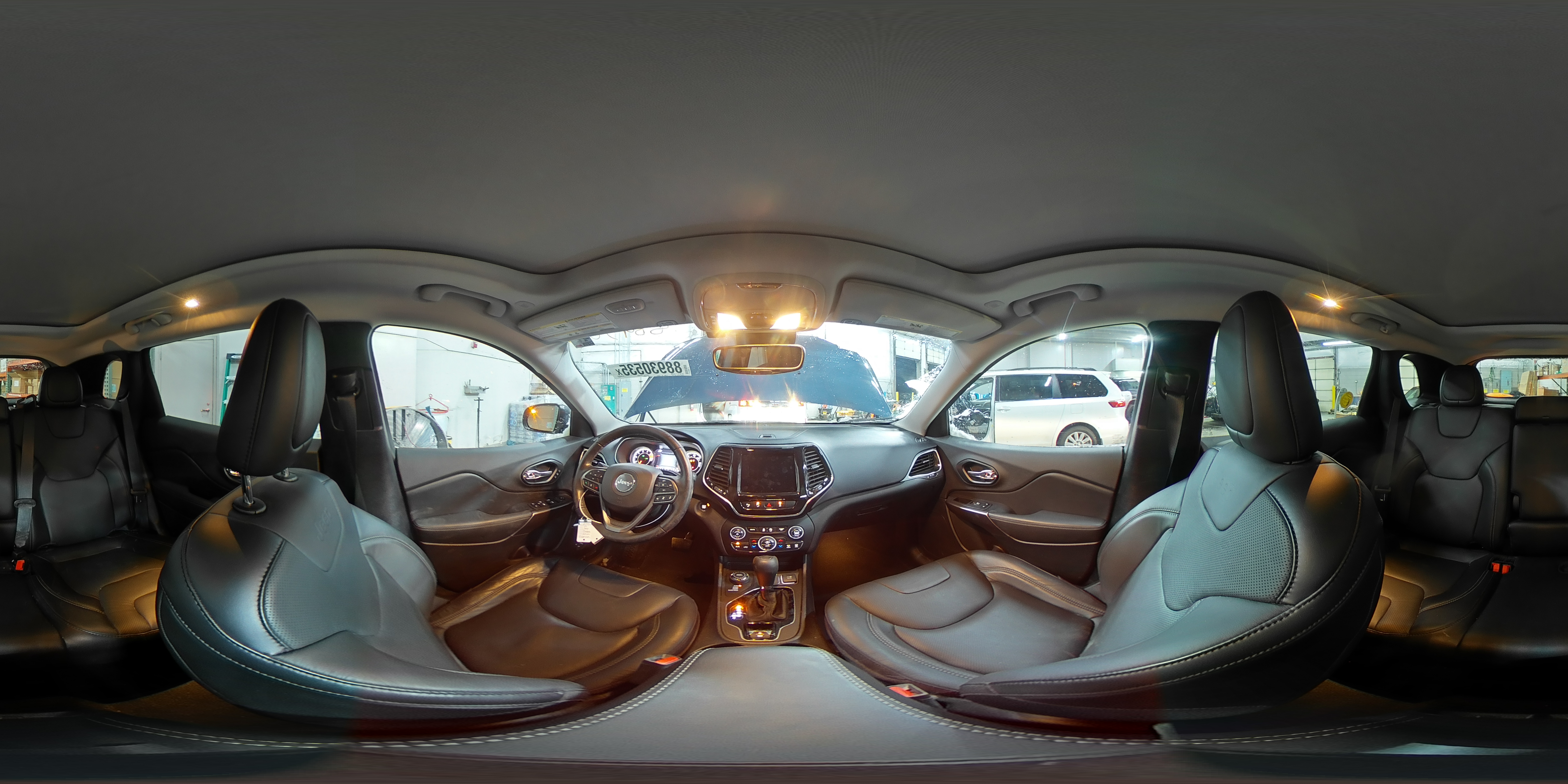 2021 Jeep Grand Cherokee - Image 15