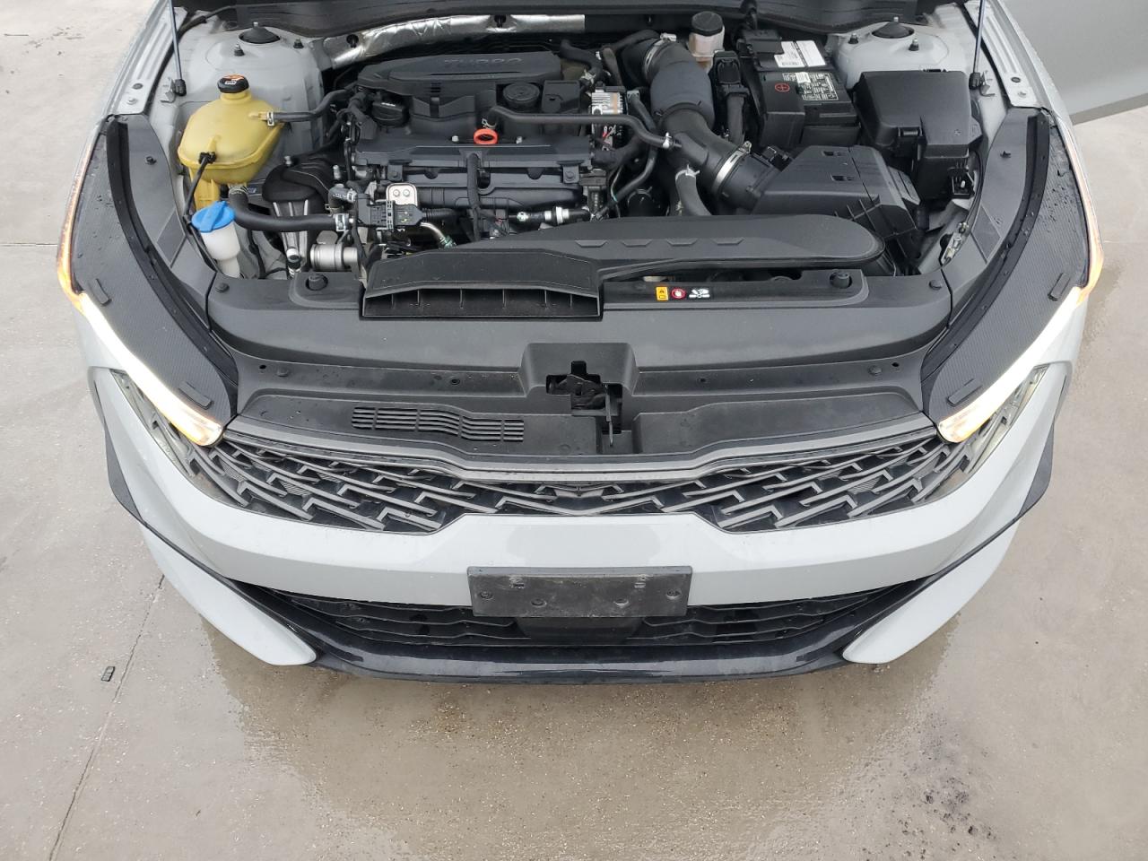 2021 Kia K5 - Image 11