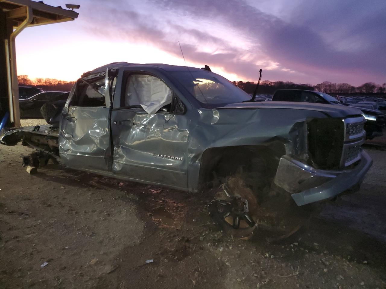2015 Chevrolet Silverado - Image 4