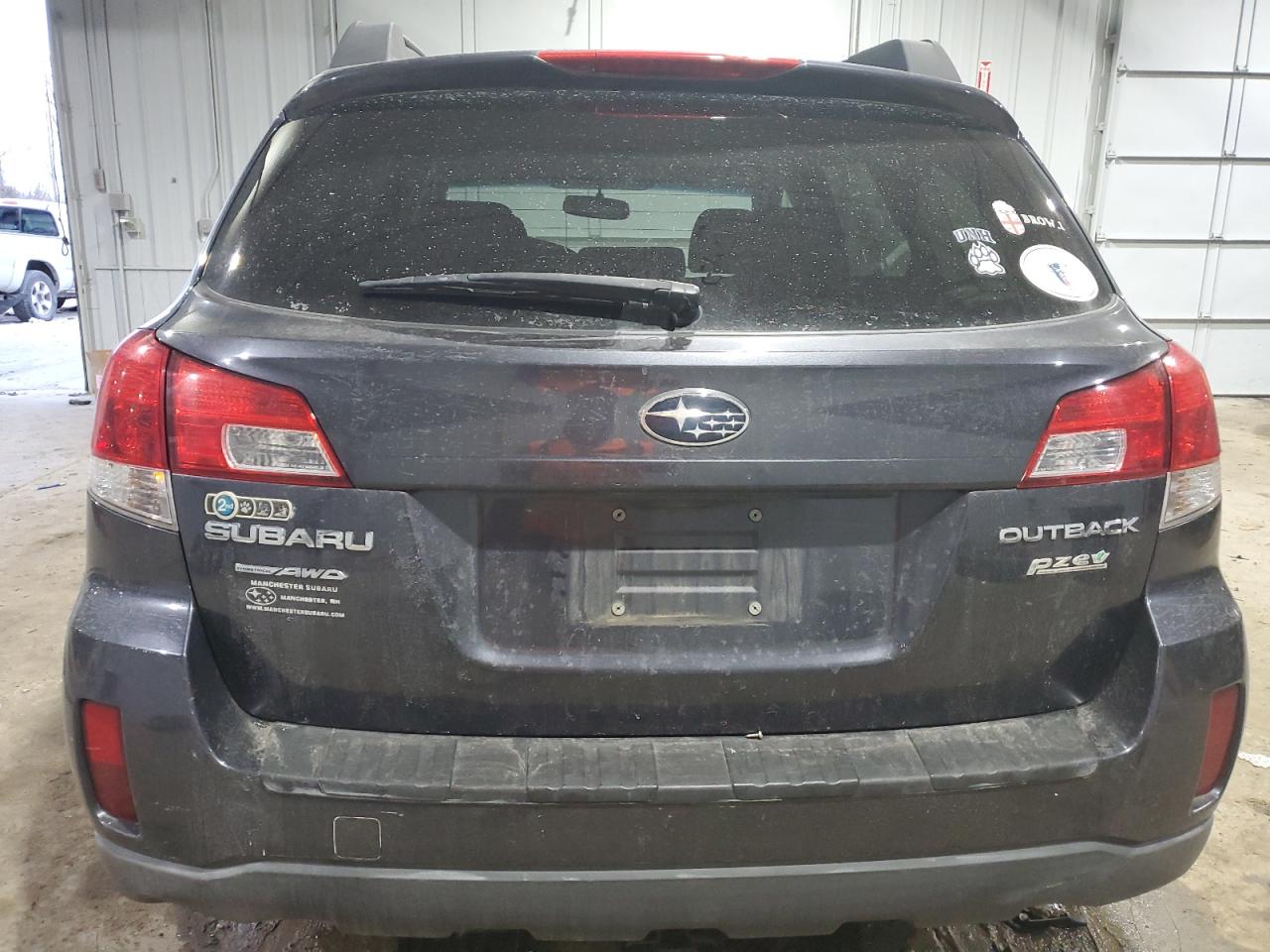 2012 Subaru Outback - Image 6