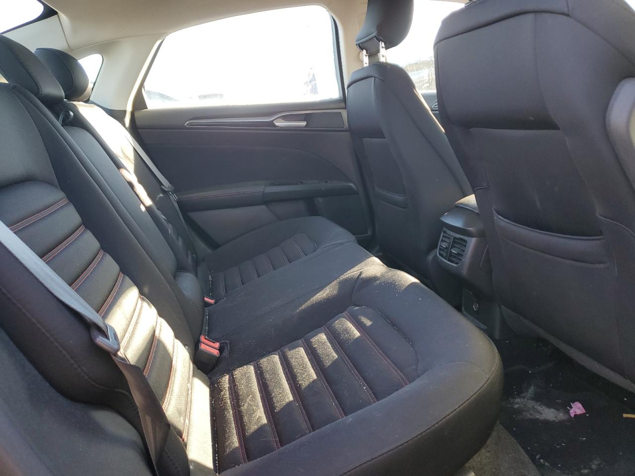 2015 Ford Fusion - Image 11