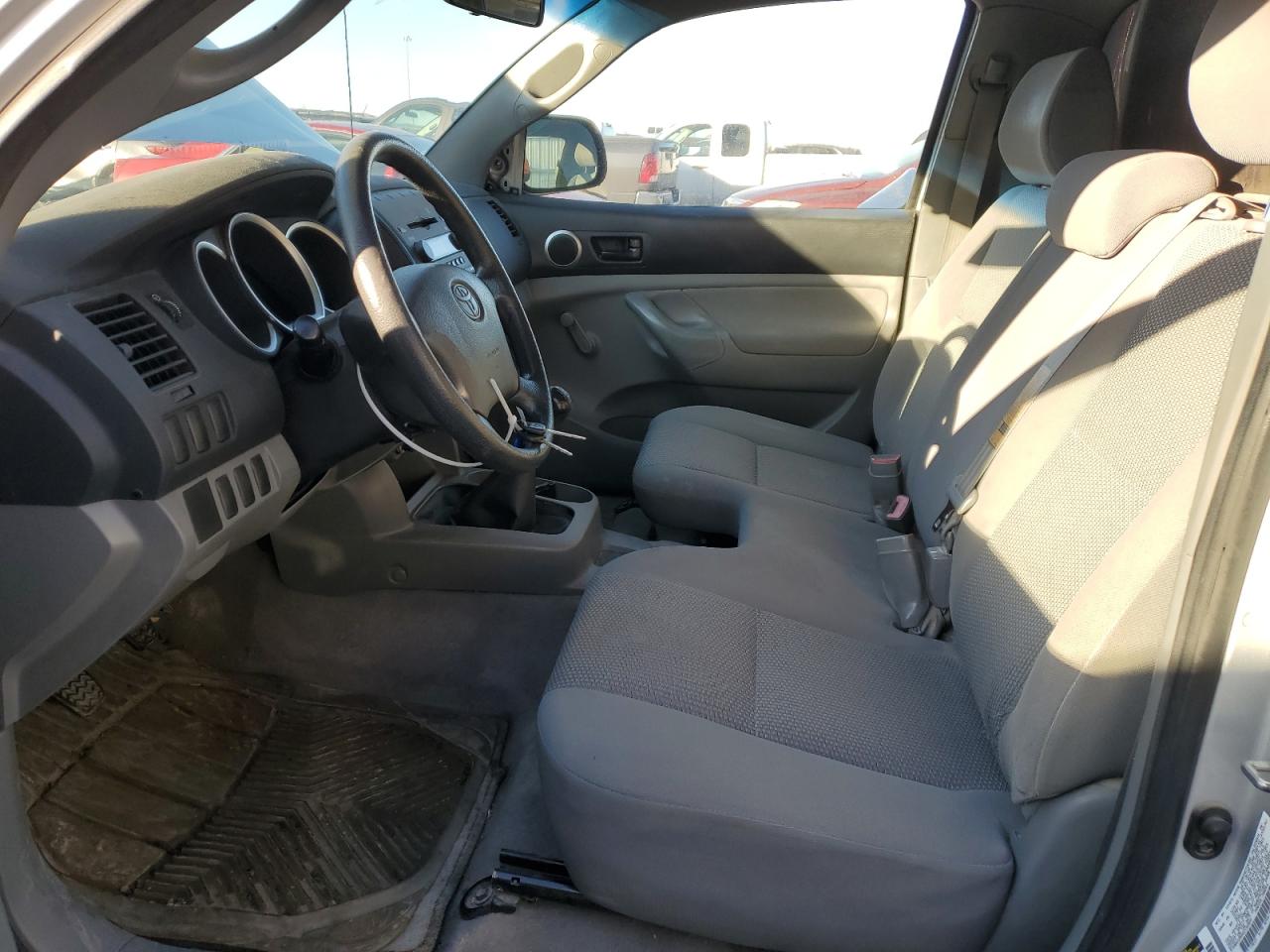 2005 Toyota Tacoma - Image 7
