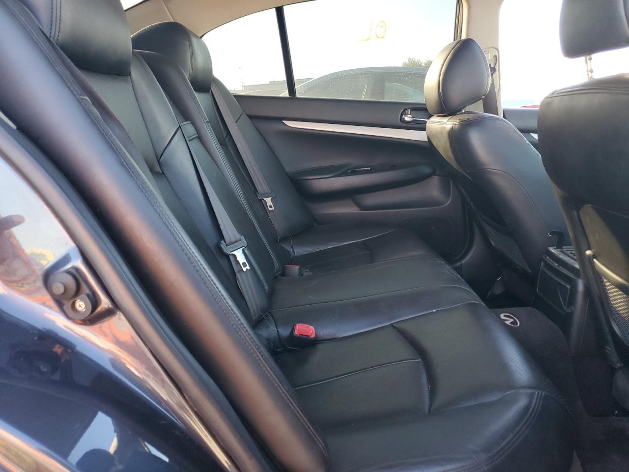 2008 Infiniti G - Image 10