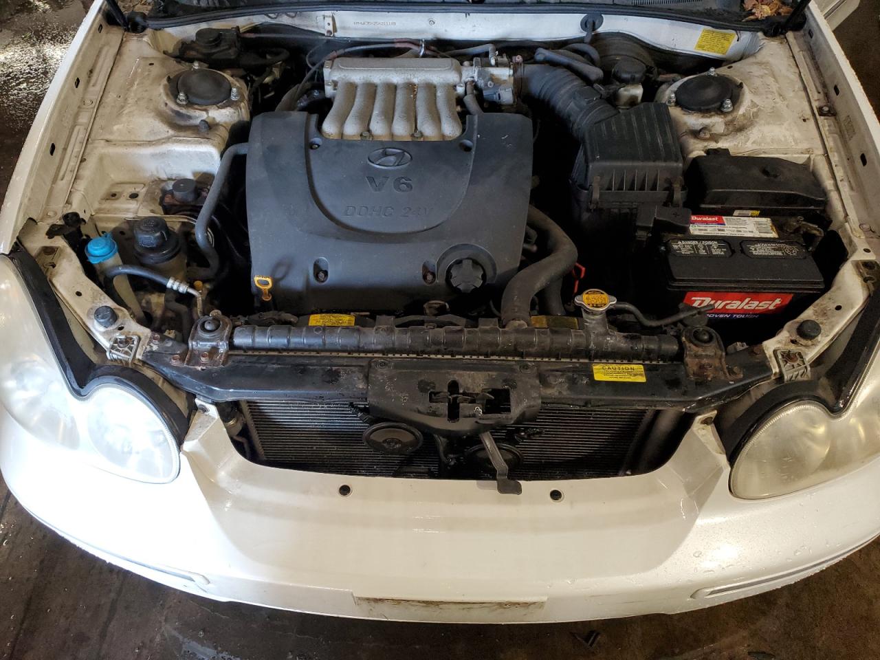2005 Hyundai Sonata - Image 11