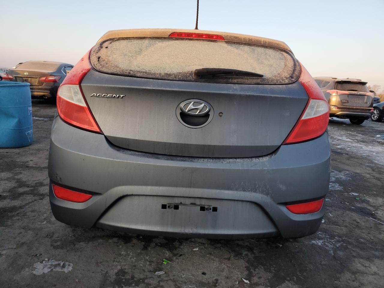 2014 Hyundai Accent - Image 6