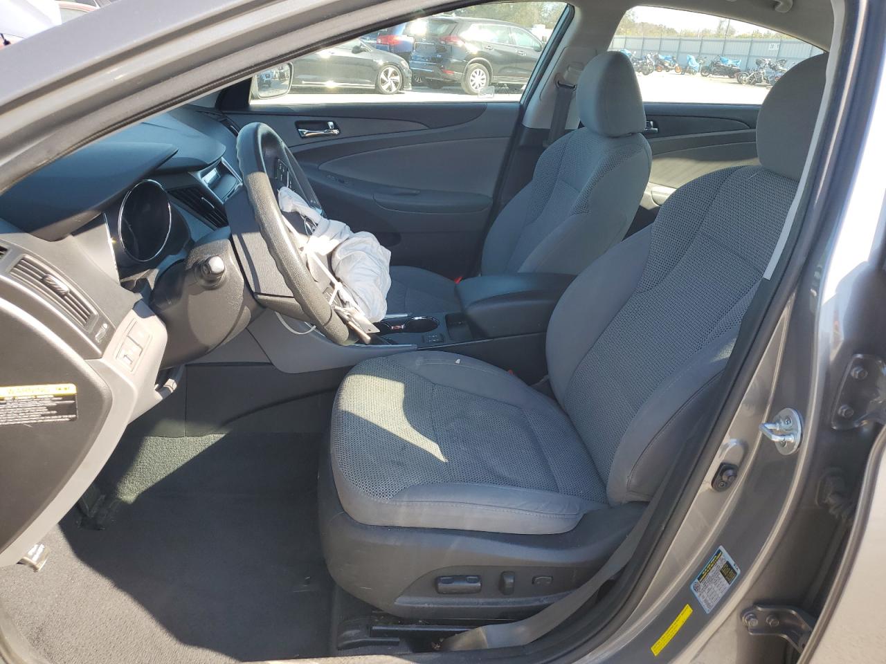 2013 Hyundai Sonata - Image 7