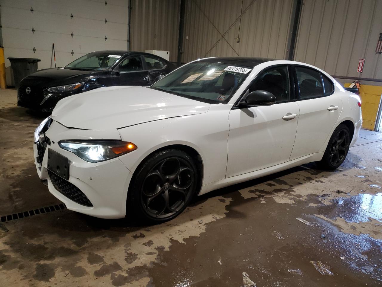 2019 Alfa Romeo Giulia - Image 1