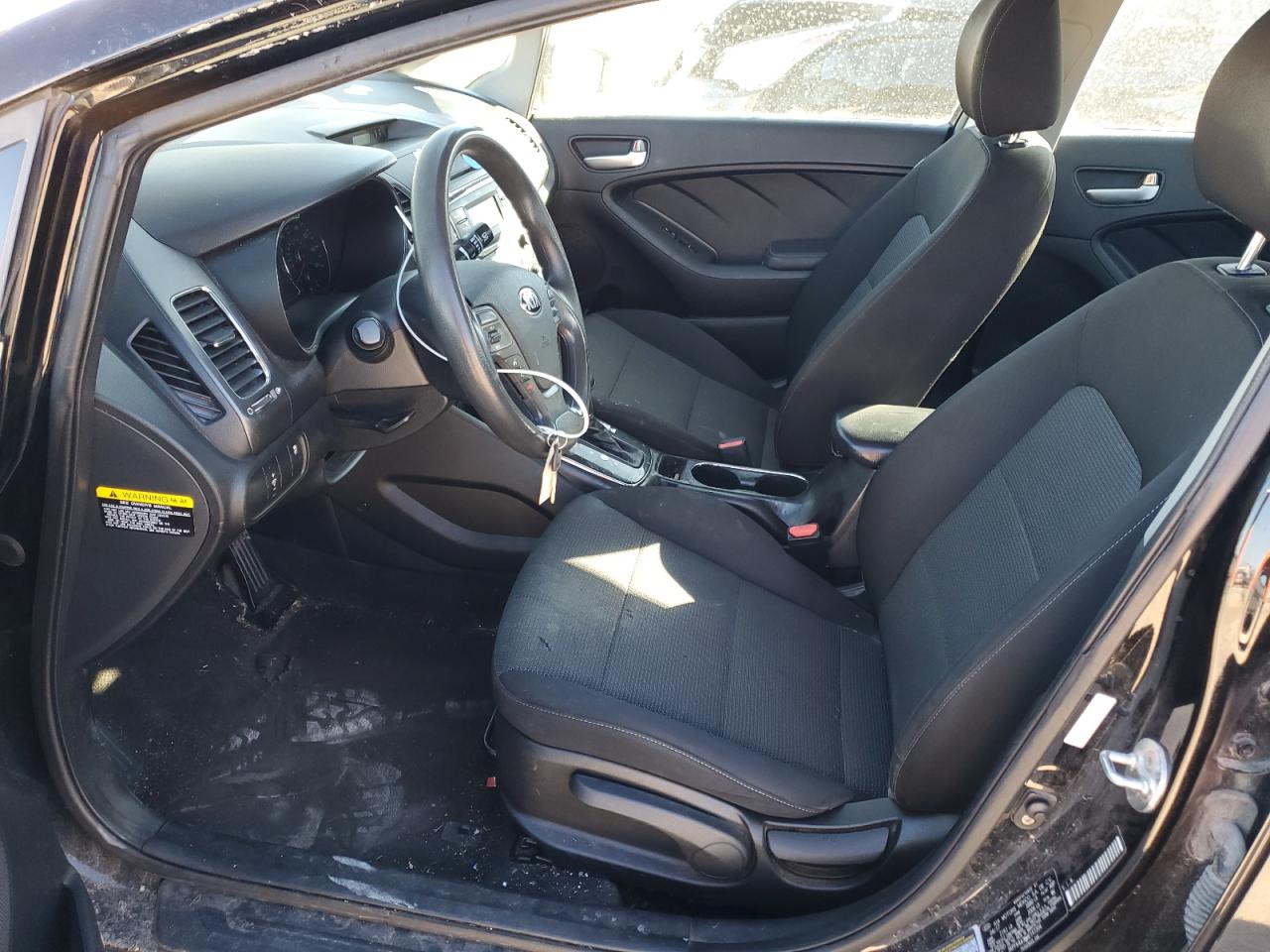 2017 Kia Forte - Image 7