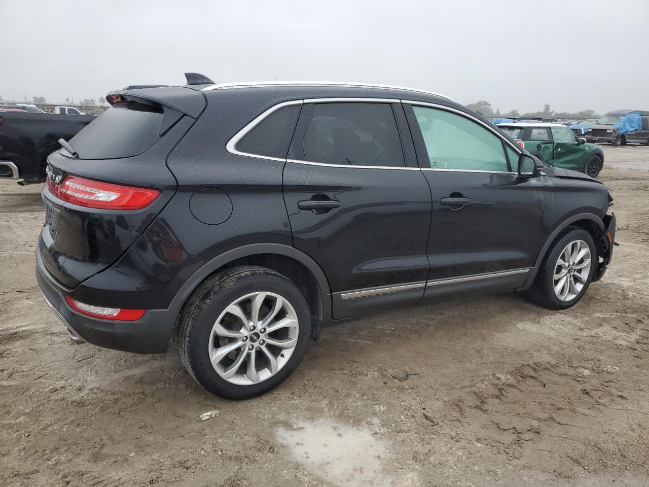 2019 Lincoln MKC - Image 3