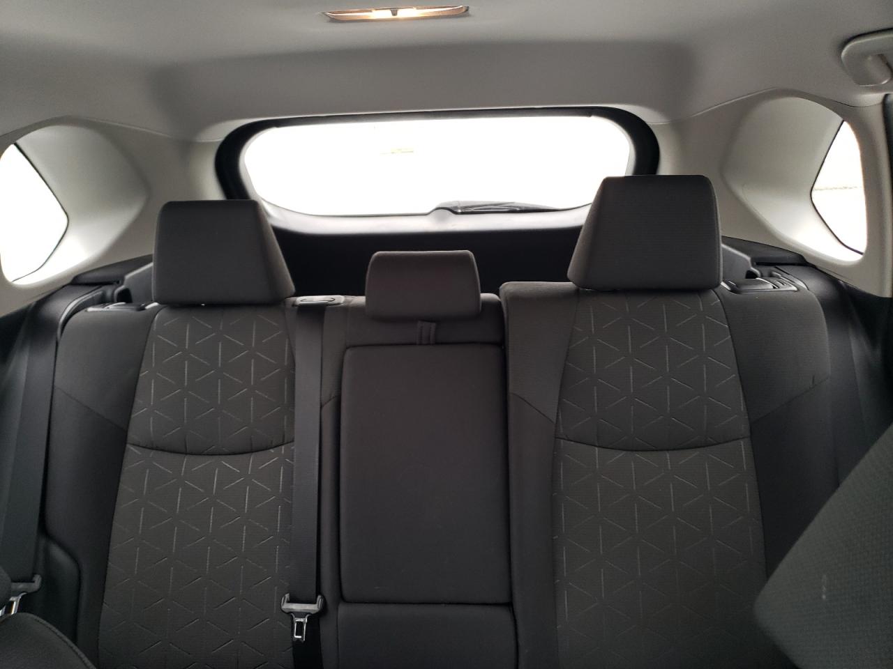 2021 Toyota RAV 4 - Image 10