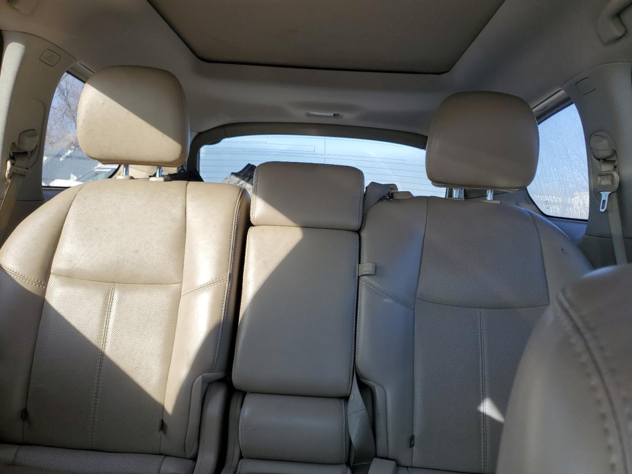 2015 Nissan Pathfinder - Image 10