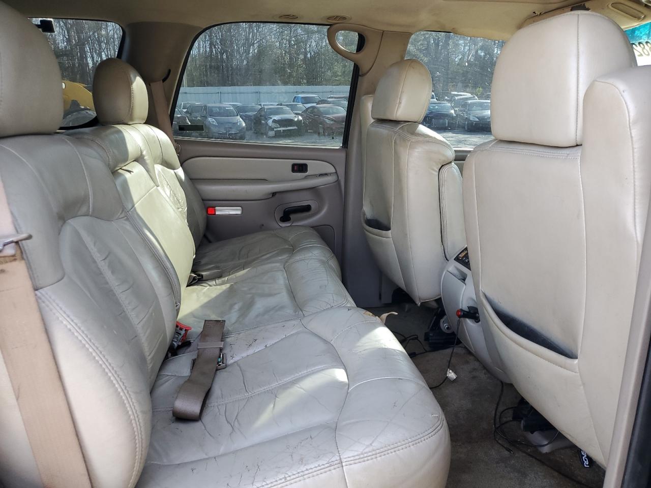 2001 Chevrolet Tahoe - Image 11