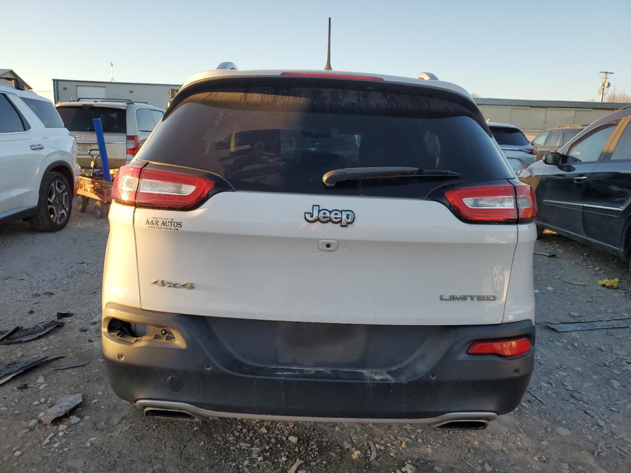 2016 Jeep Grand Cherokee - Image 6