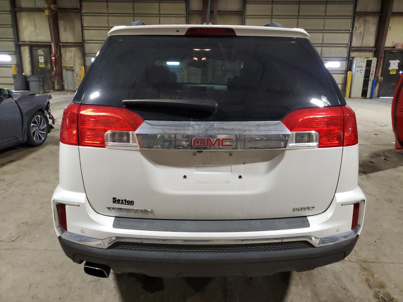 2017 GMC Terrain - Image 6
