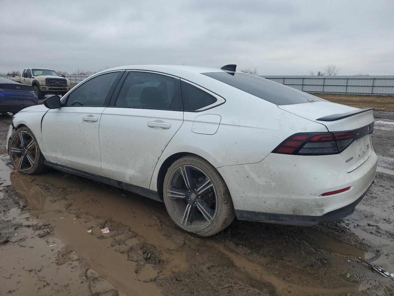 2023 Honda Accord - Image 2