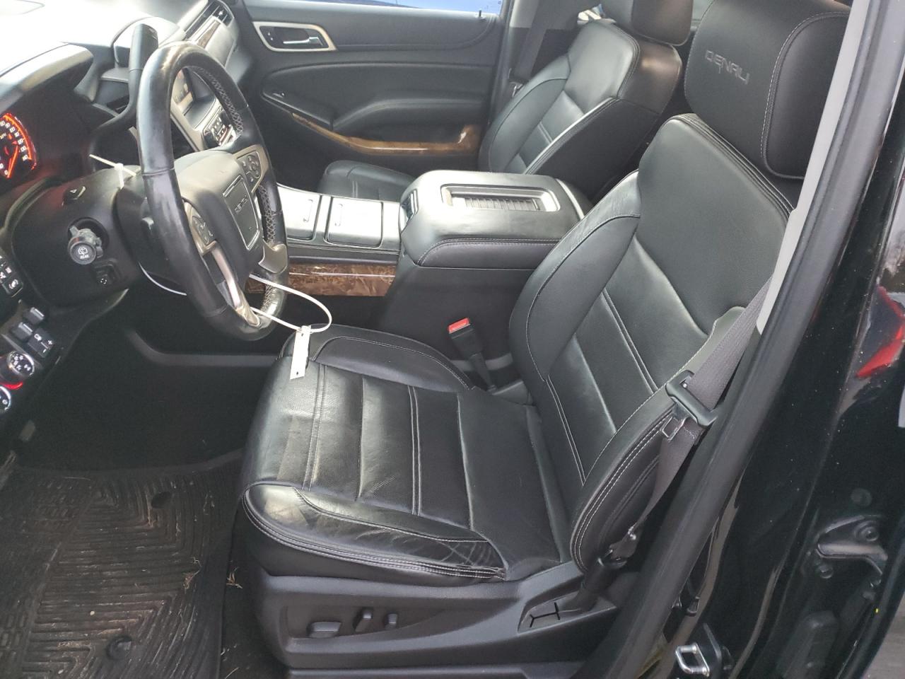 2015 GMC Yukon - Image 7