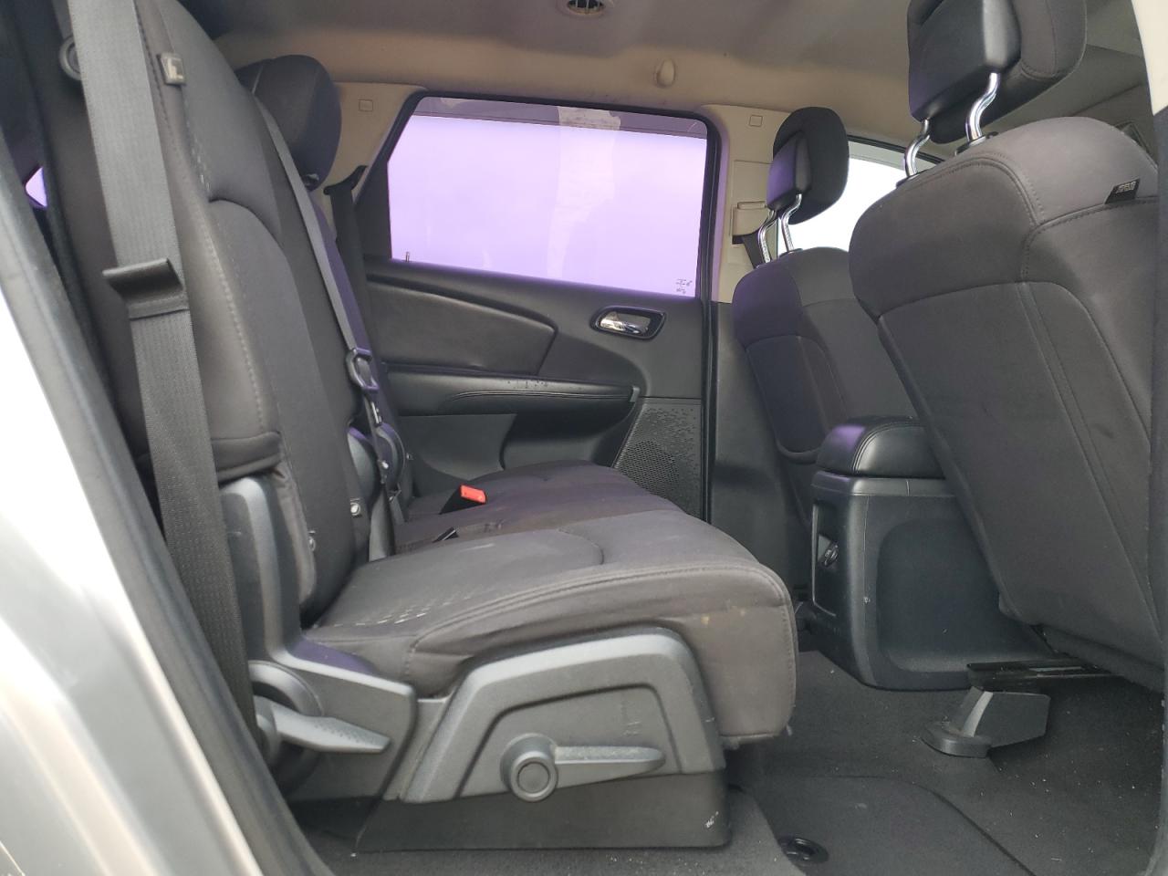 2012 Dodge Journey - Image 11