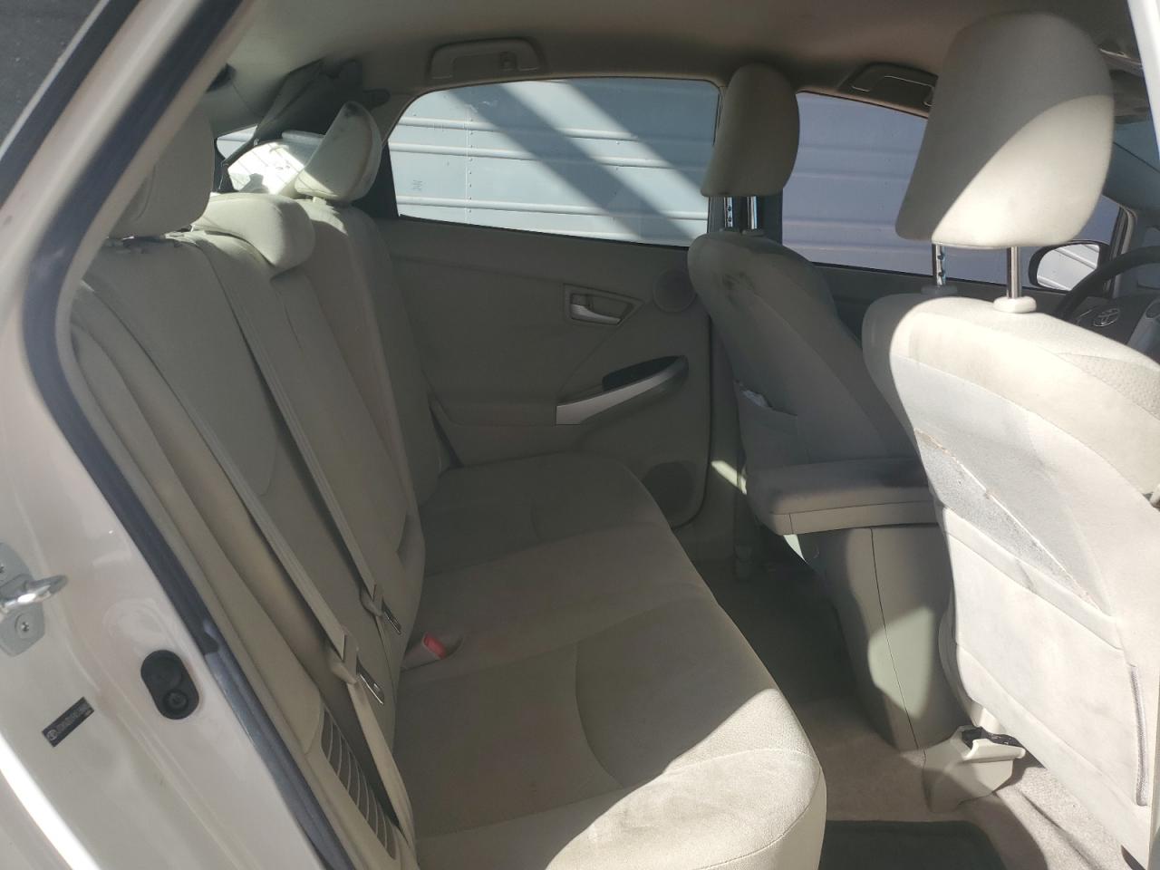 2010 Toyota Prius - Image 10