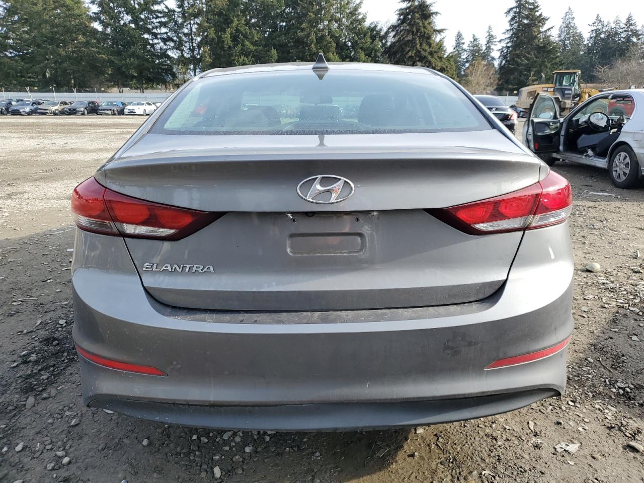 2018 Hyundai Elantra - Image 6