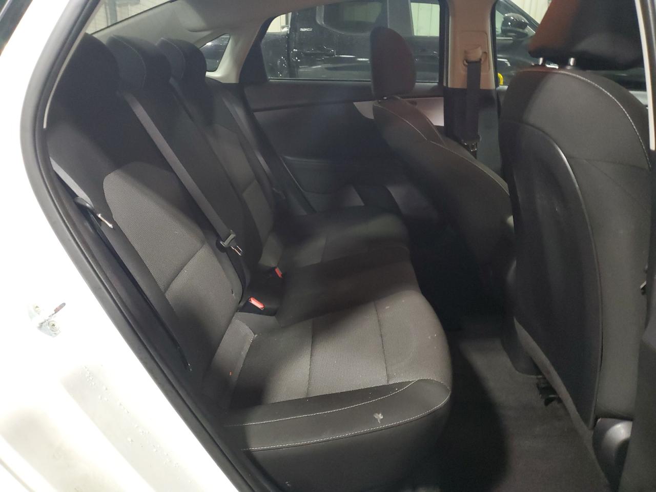 2022 Kia Forte - Image 11