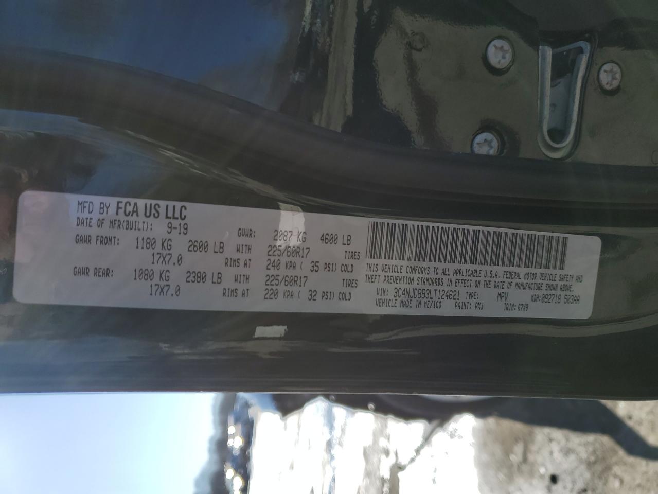 2020 Jeep Compass - Image 15