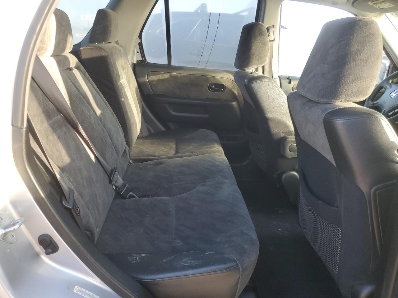 2002 Honda CR-V - Image 10
