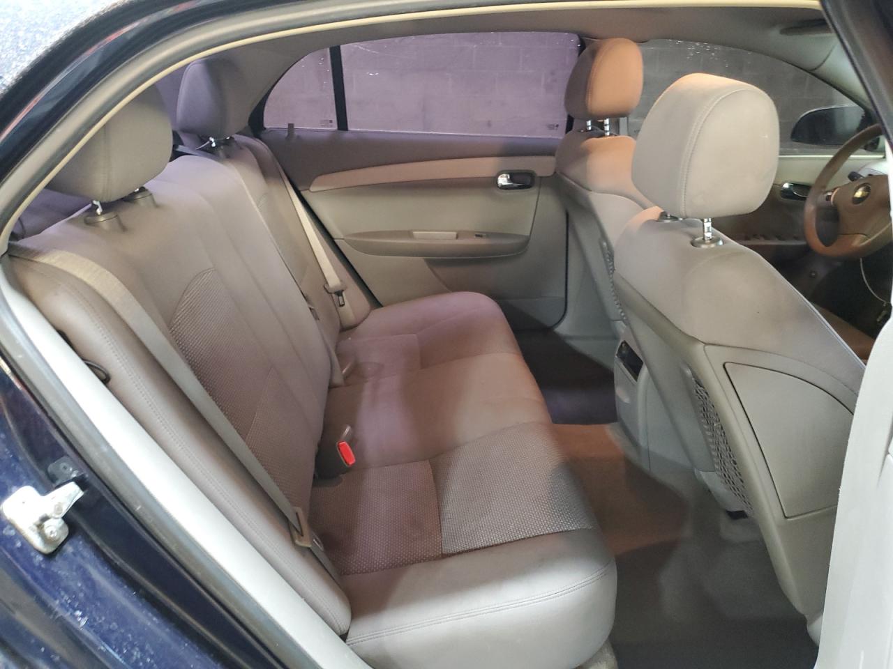 2009 Chevrolet Malibu - Image 10