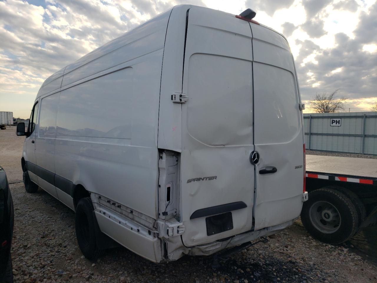 2020 Mercedes-Benz Sprinter - Image 2