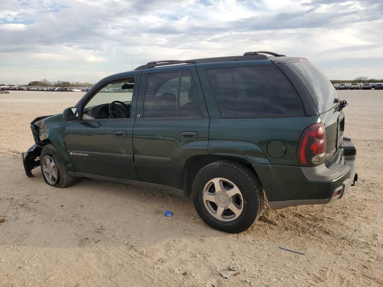 2003 Chevrolet TrailBlazer - Image 2