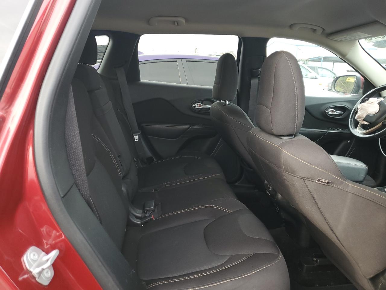 2017 Jeep Grand Cherokee - Image 11
