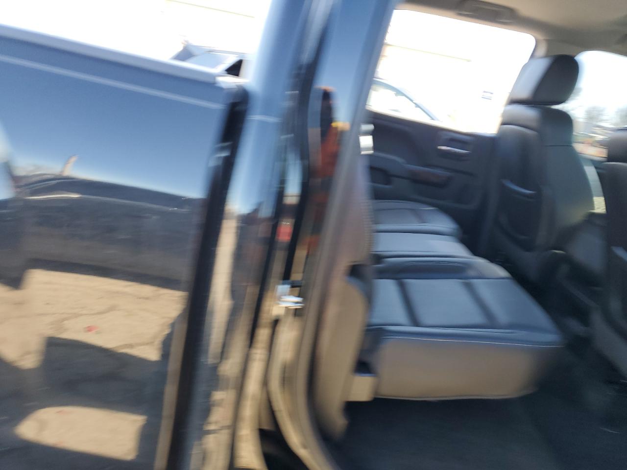 2015 GMC Sierra - Image 10