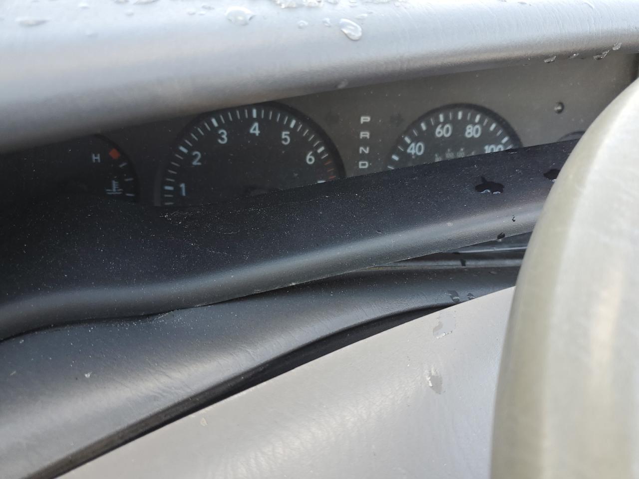 2003 Toyota Avalon - Image 9