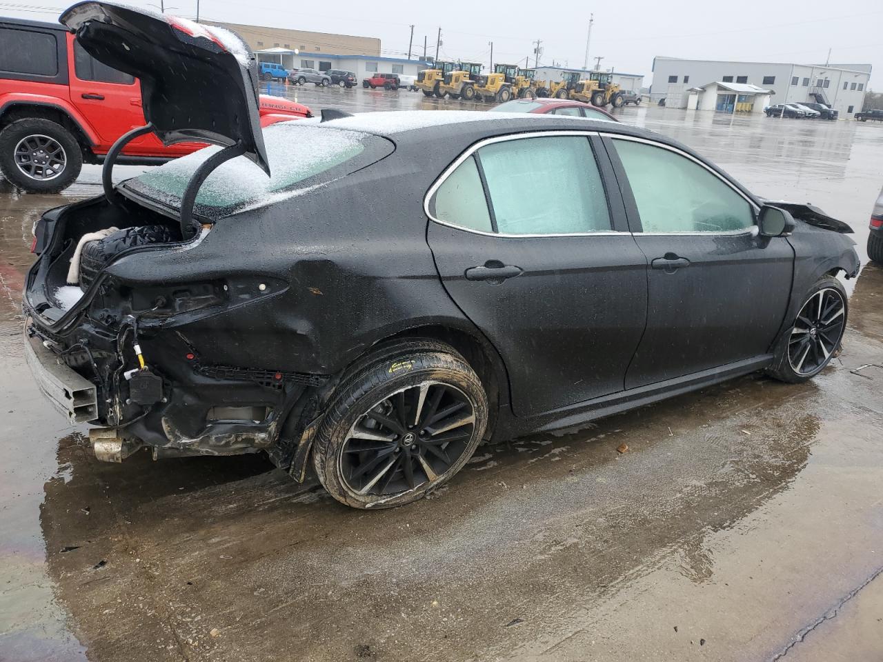 2018 Toyota Camry - Image 3