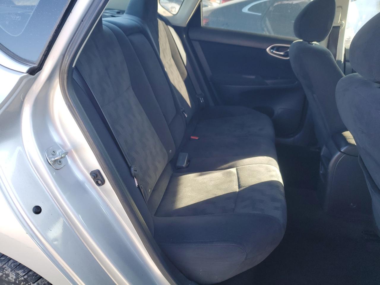 2013 Nissan Sentra - Image 10
