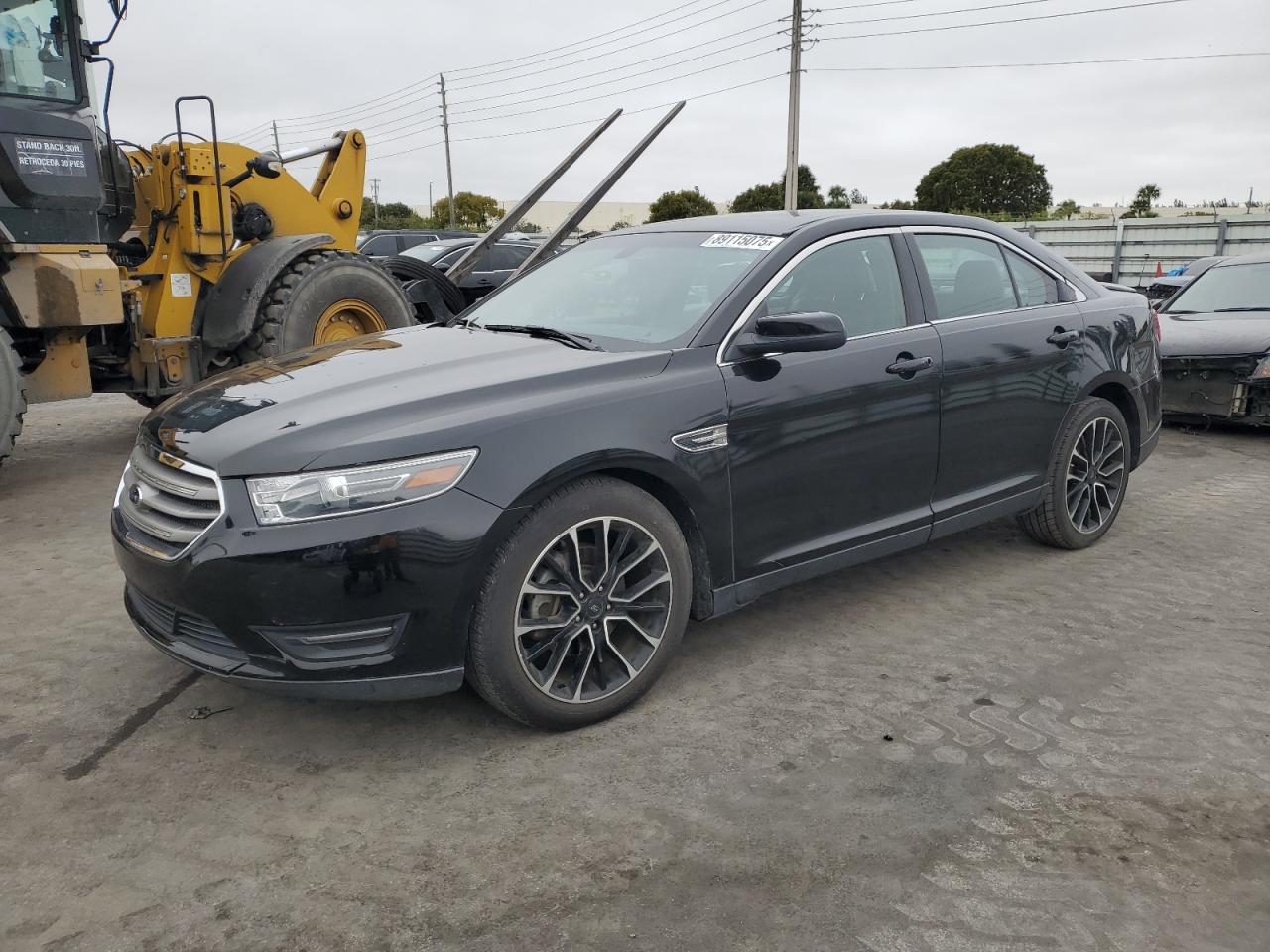2018 Ford Taurus - Image 1
