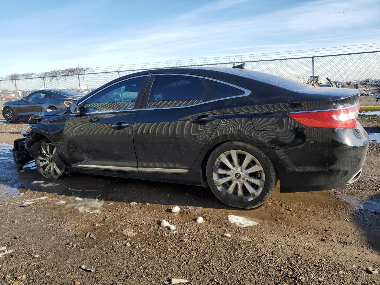 2012 Hyundai Azera - Image 2