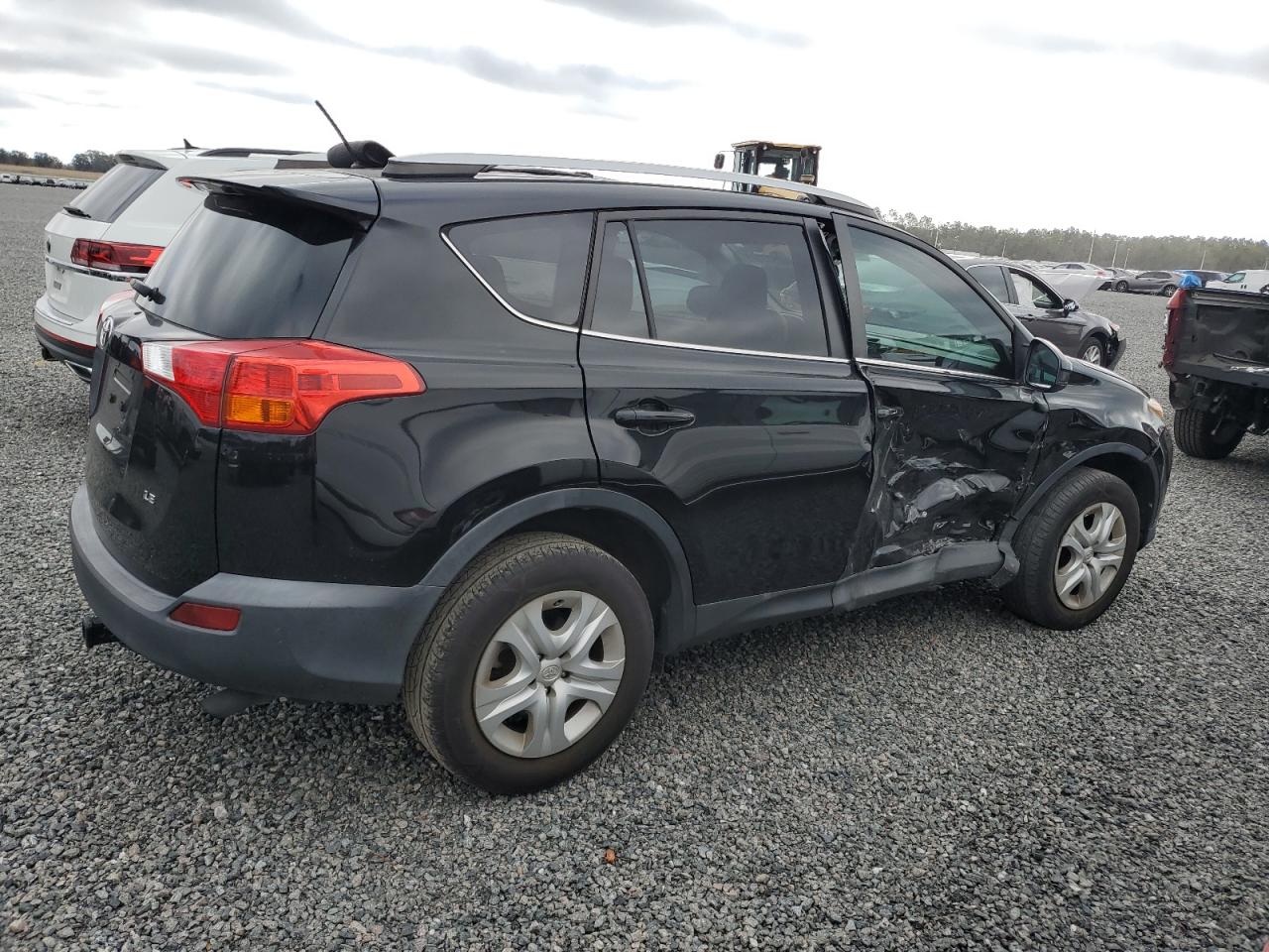 2015 Toyota RAV 4 - Image 3