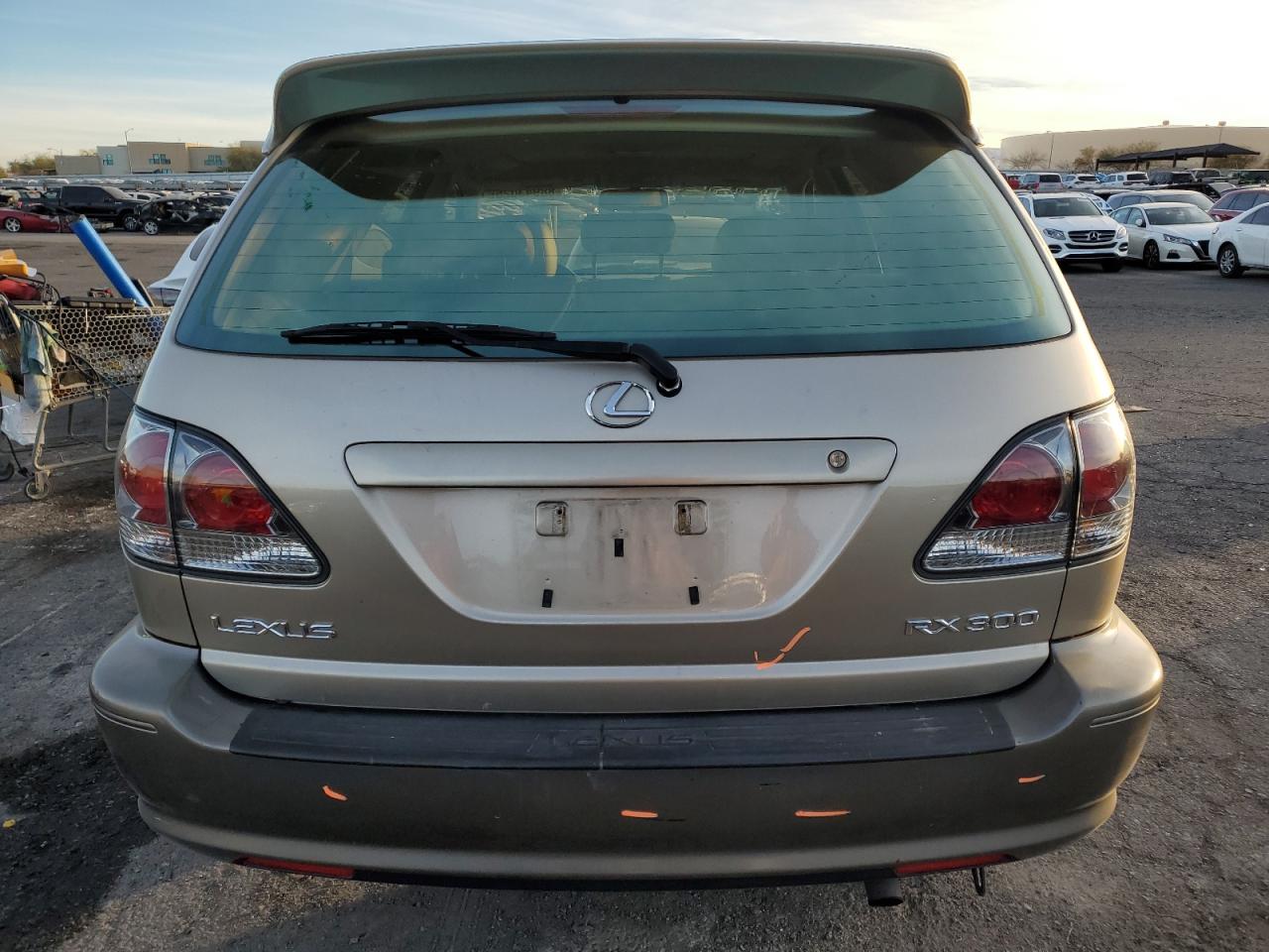 2002 Lexus RX - Image 6